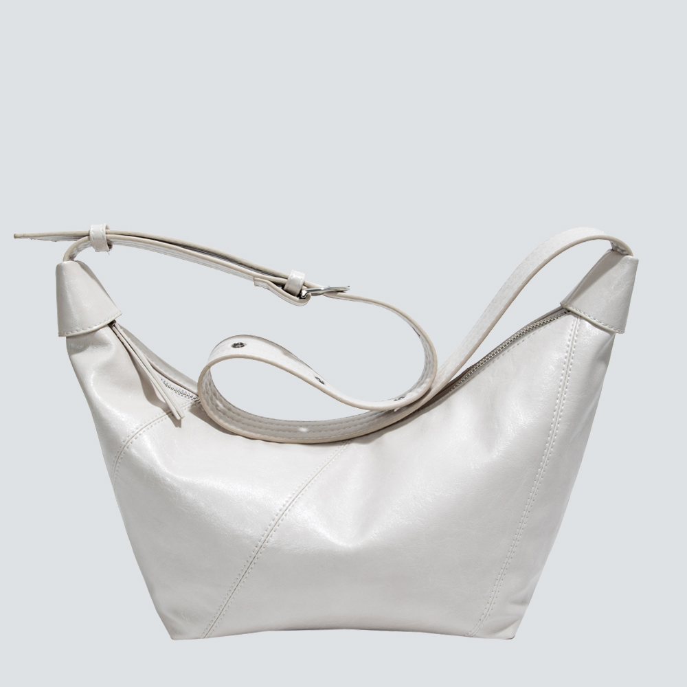 Elegant Leather Hobo Bag - Image 3