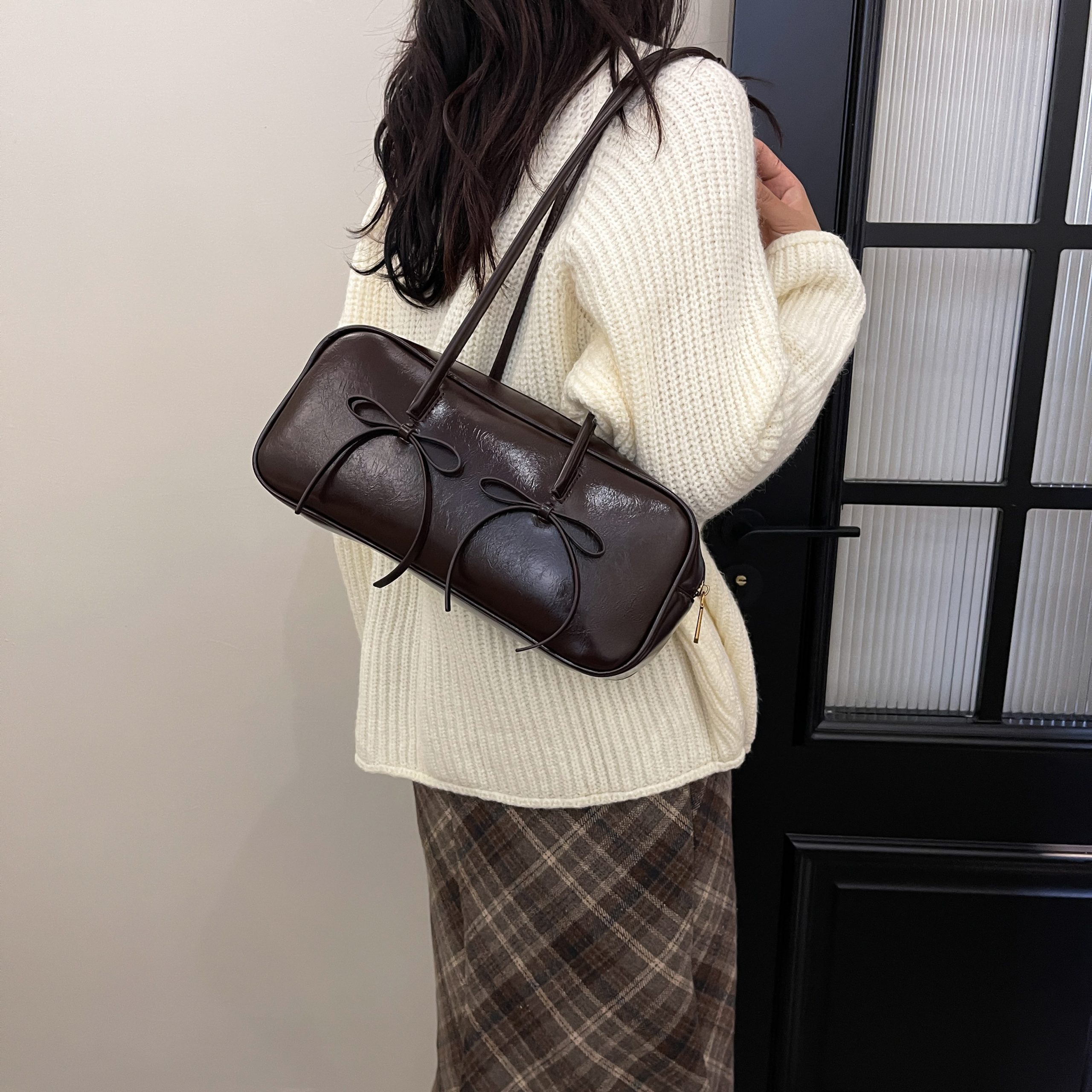 Glossy Leather Top-Handle Bag with Bow Detail - Image 8