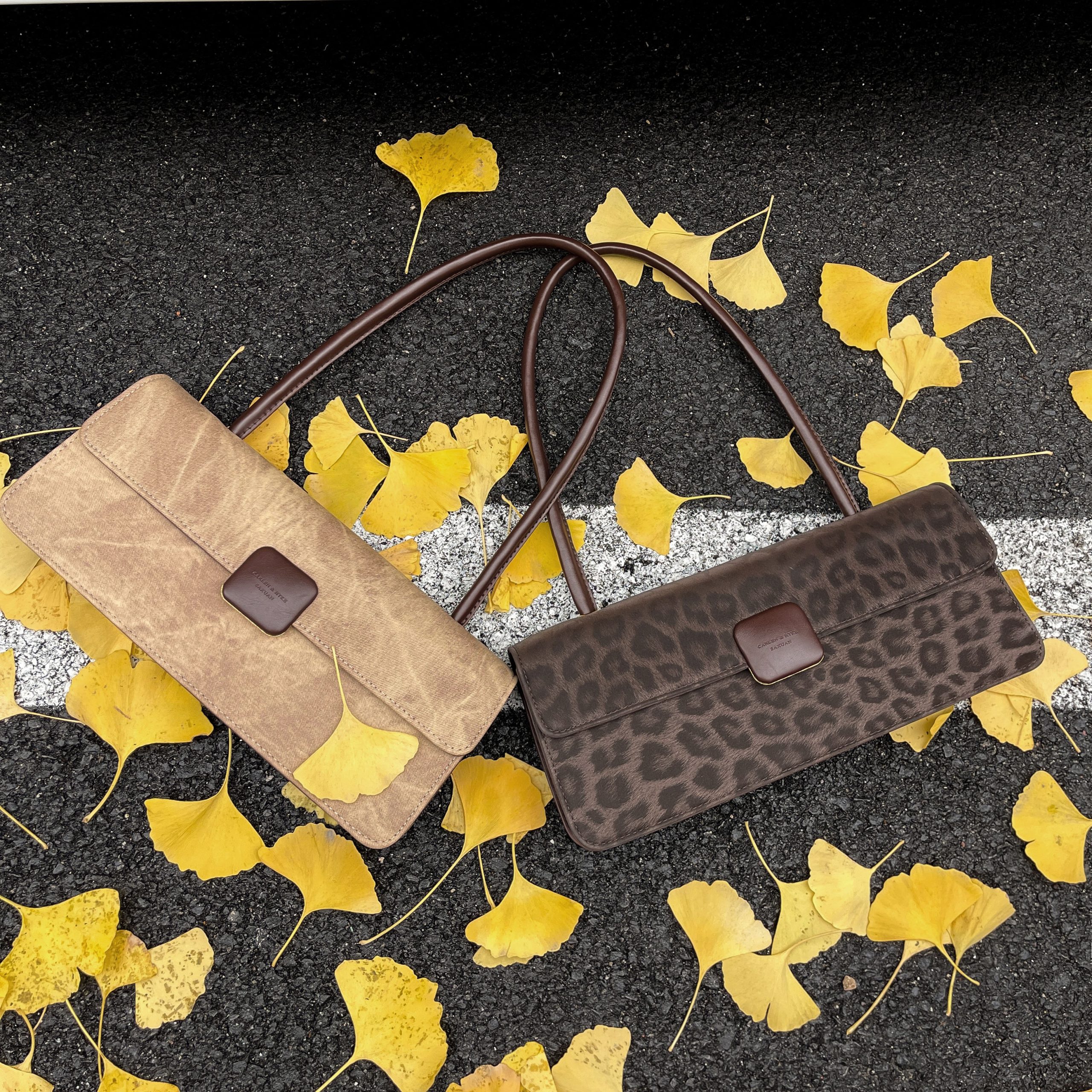 Vintage-Inspired Textured Clutch Shoulder Bag - Image 5