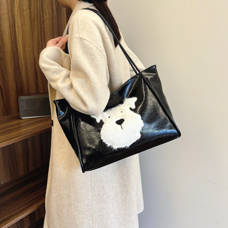 Glossy Leather Tote Bag with 3D Plush Embellishments - Image 5