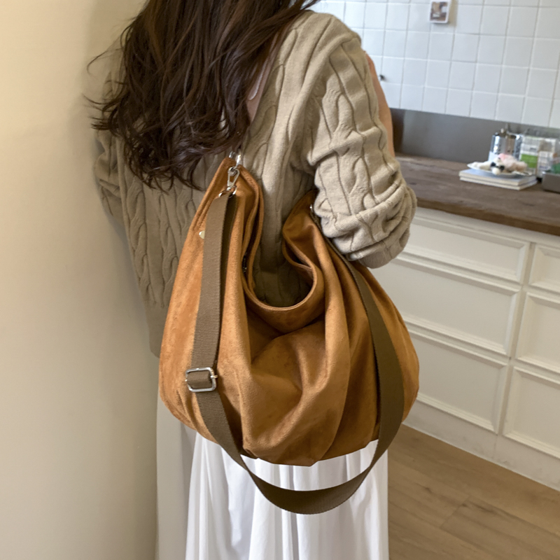 Luxury Slouchy Hobo Bag - Image 5