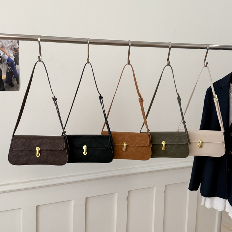 Vintage Slouchy Thin-Strap Shoulder Bag - Image 11