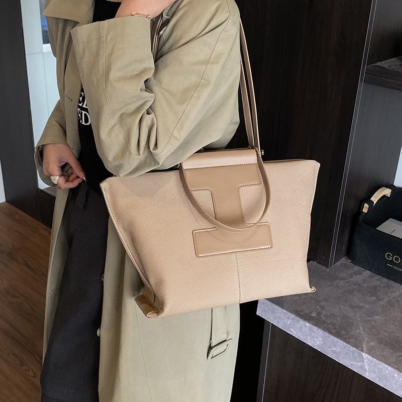 Brown Twill Canvas Leather I-Logo Large Commute Tote Bag - Image 6