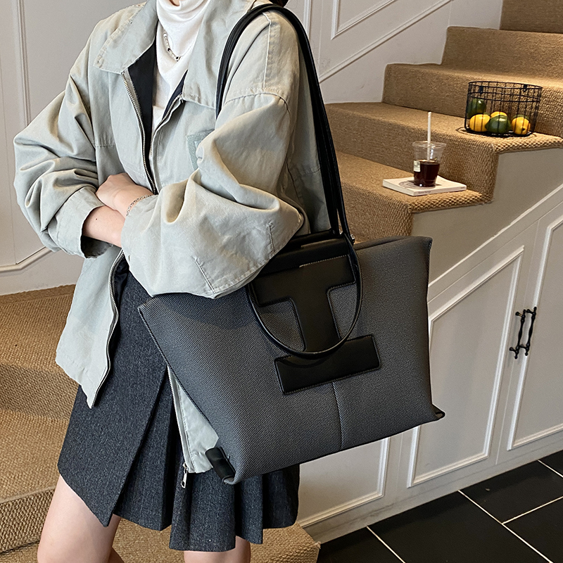 Brown Twill Canvas Leather I-Logo Large Commute Tote Bag - Image 8