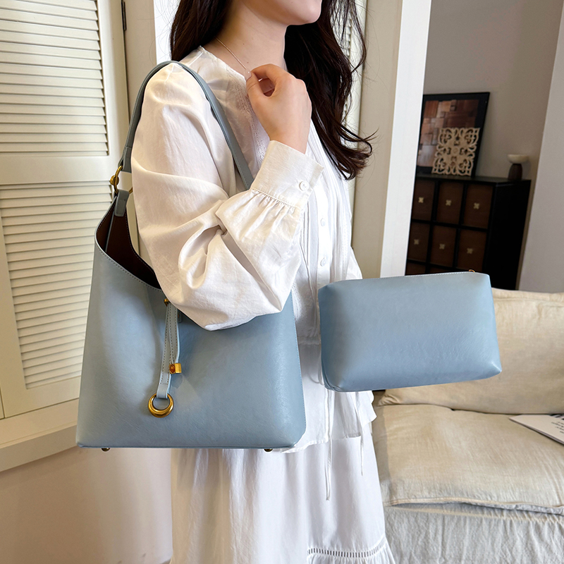 Cream Minimalist Soft Leather Hobo Tote Bag With Agate Hardware - Image 8